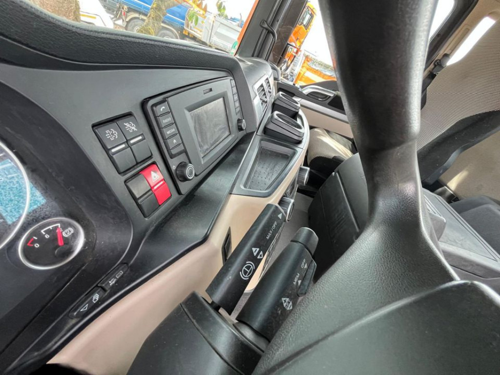 Hook lift truck MAN TG-S 26.460 6x4 BB Abrollkipper kurzer Radstand: picture 11