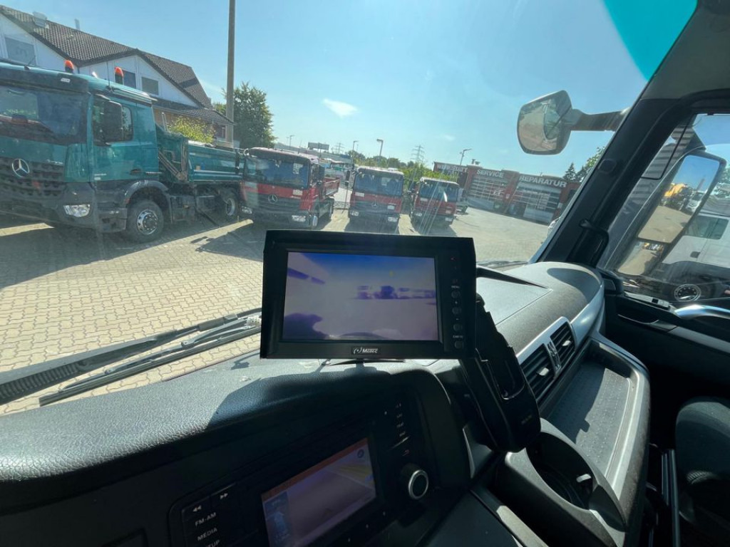 MAN TG-X 26.400 6x2 Pritsche Heckkran Palfinger 34002 - Dropside/ Flatbed truck, Crane truck: picture 4 MAN TG-X 26.400 6x2 Pritsche Heckkran Palfinger 34002 - Dropside/ Flatbed truck, Crane truck: picture 4