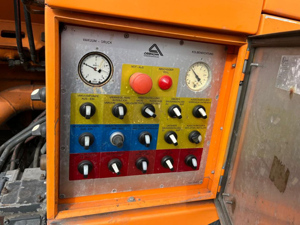 Vacuum truck MERCEDES-BENZ Actros 2546 L 6x2  Saug + Spülwagen super Zustand ADR: picture 6