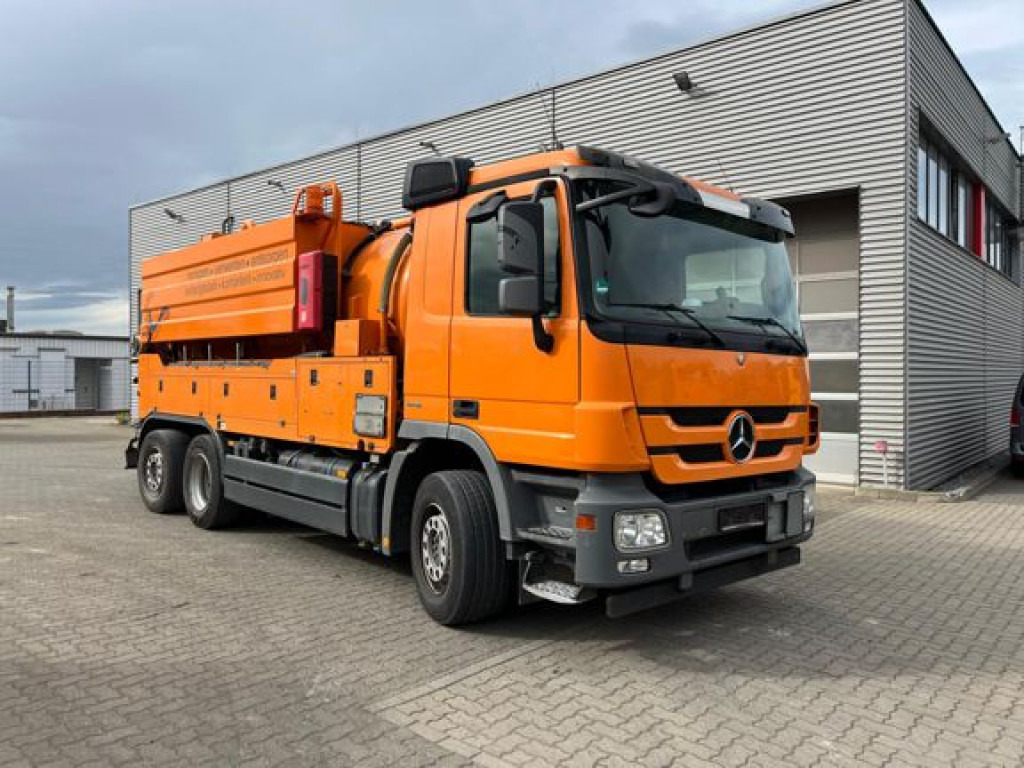 Vacuum truck MERCEDES-BENZ Actros 2546 L 6x2  Saug + Spülwagen super Zustand ADR: picture 8