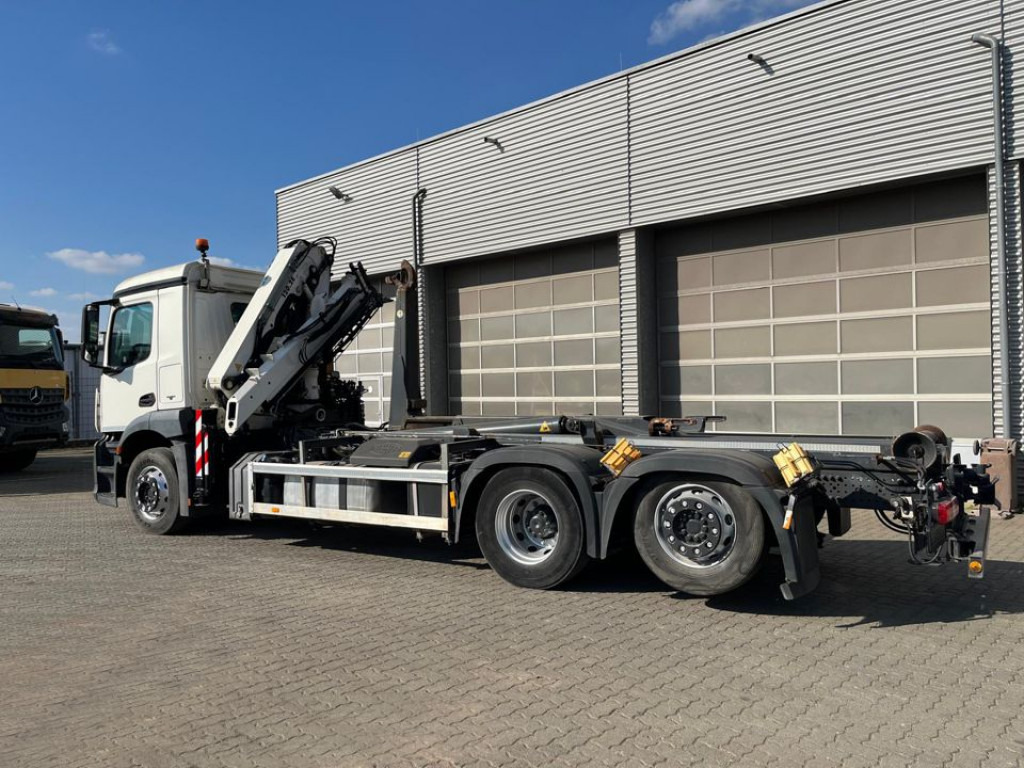 Hook lift truck, Crane truck MERCEDES-BENZ Antos 2543 L 6x2 Abrollkipper mit Kran Funk+Greiferst.: picture 10