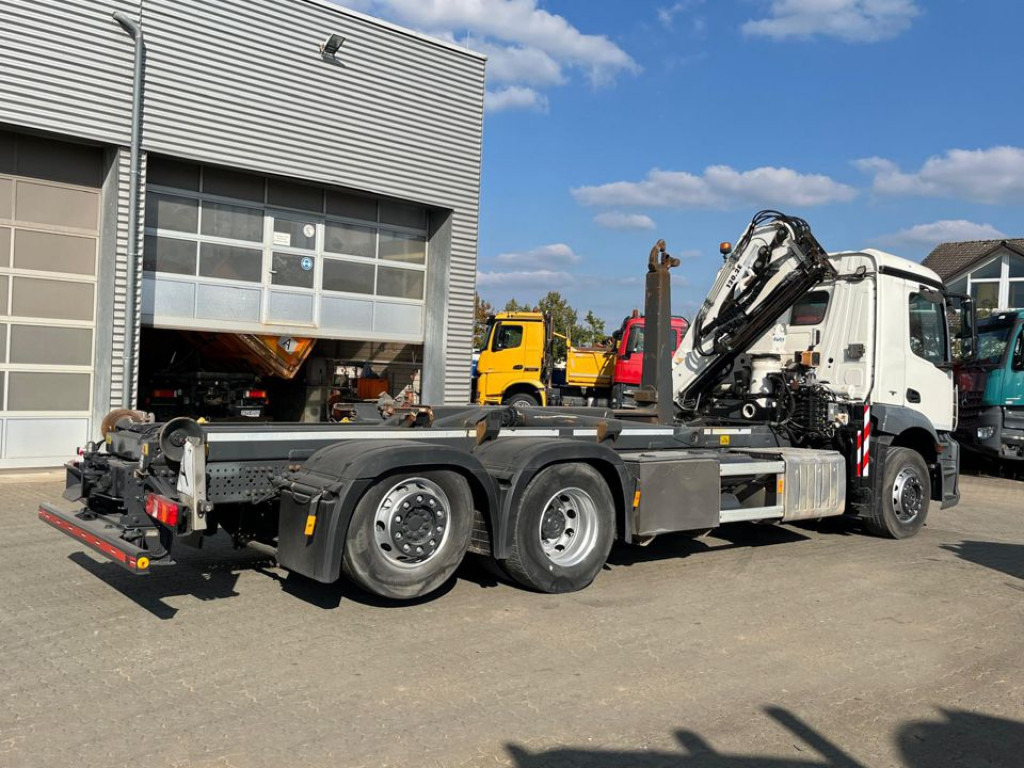 Hook lift truck, Crane truck MERCEDES-BENZ Antos 2543 L 6x2 Abrollkipper mit Kran Funk+Greiferst.: picture 12