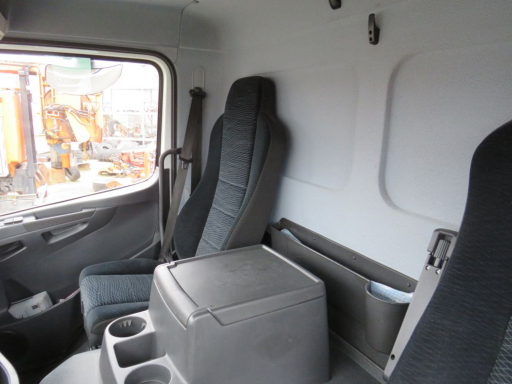 MERCEDES-BENZ Atego 1224 L  Pritsche LBW LBW 1.5to - Curtainsider truck: picture 3 MERCEDES-BENZ Atego 1224 L  Pritsche LBW LBW 1.5to - Curtainsider truck: picture 3