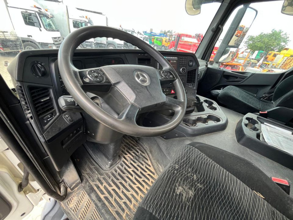 MERCEDES-BENZ Mercedes-Benz Arocs 2-Achs Kipper Kran 1835 K Atlas 126.3 - Tipper, Crane truck: picture 5 MERCEDES-BENZ Mercedes-Benz Arocs 2-Achs Kipper Kran 1835 K Atlas 126.3 - Tipper, Crane truck: picture 5