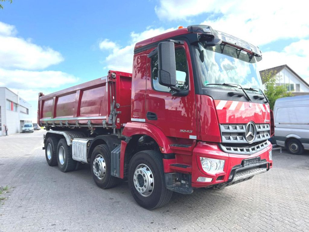 Mercedes-Benz Arocs 3243 8x4 4-Achs Kipper Bordmatik - Tipper: picture 2 Mercedes-Benz Arocs 3243 8x4 4-Achs Kipper Bordmatik - Tipper: picture 2
