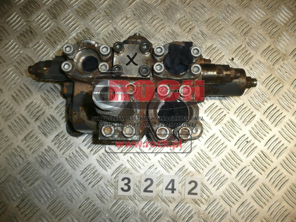 DOOSAN 410105-0093 - 1 SEKCYJNY - Hydraulic valve: picture 1 DOOSAN 410105-0093 - 1 SEKCYJNY - Hydraulic valve: picture 1