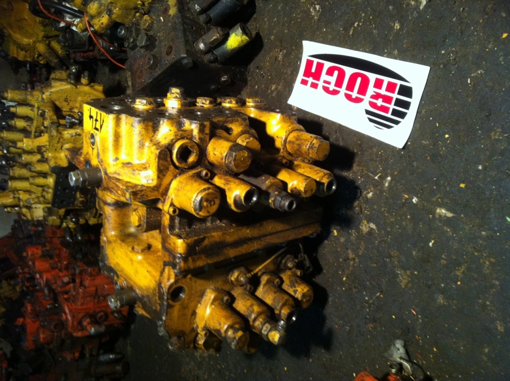 KOMATSU 0410N - 9 SEKCYJNY - Hydraulic valve for Construction machinery: picture 1 KOMATSU 0410N - 9 SEKCYJNY - Hydraulic valve for Construction machinery: picture 1