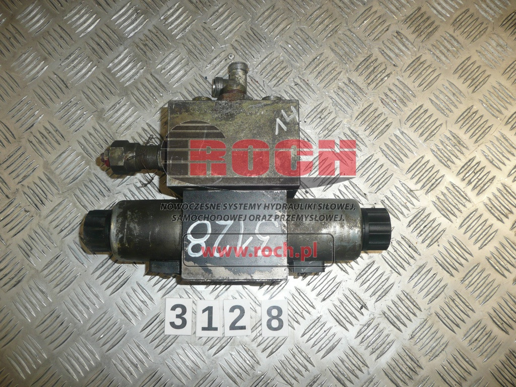 PARKER KOŚĆ - 1 SEKCYJNY + D3W2CNJW30X903 + MSM 924586-012 24V - Hydraulic valve: picture 2 PARKER KOŚĆ - 1 SEKCYJNY + D3W2CNJW30X903 + MSM 924586-012 24V - Hydraulic valve: picture 2