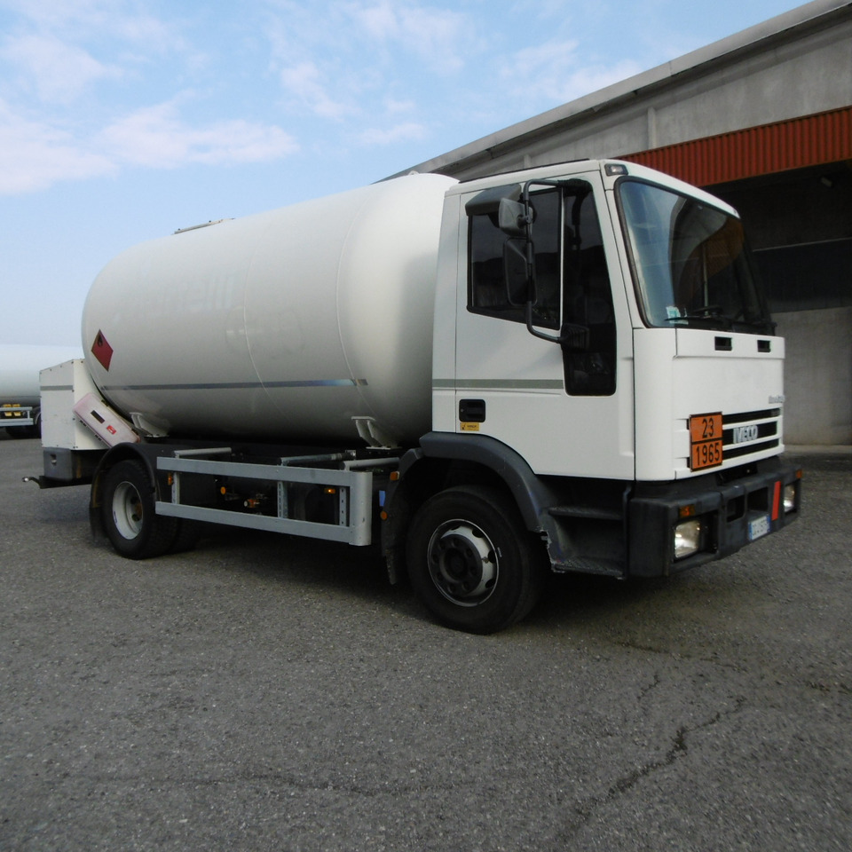 IVECO 130.24 LPG GAS Tank - Tank truck: picture 1 IVECO 130.24 LPG GAS Tank - Tank truck: picture 1