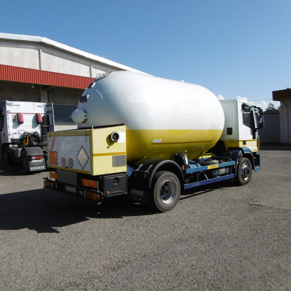 IVECO 150.24 - Tank truck: picture 3 IVECO 150.24 - Tank truck: picture 3