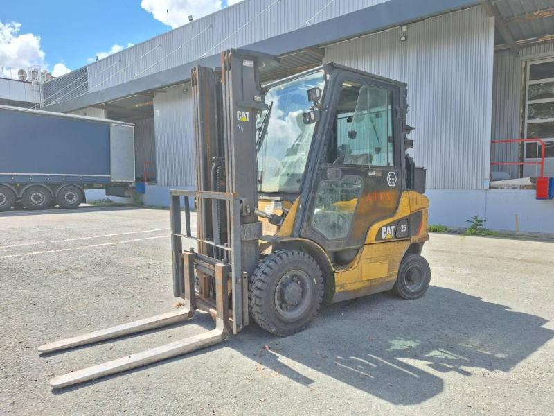 Caterpillar DP25NT - Diesel forklift: picture 1 Caterpillar DP25NT - Diesel forklift: picture 1