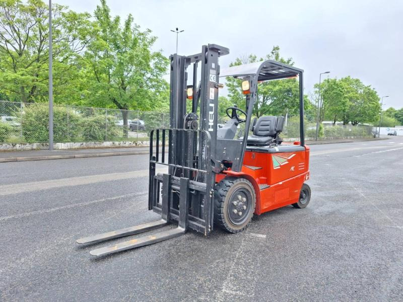 Heli CPD30 - Electric forklift: picture 2 Heli CPD30 - Electric forklift: picture 2