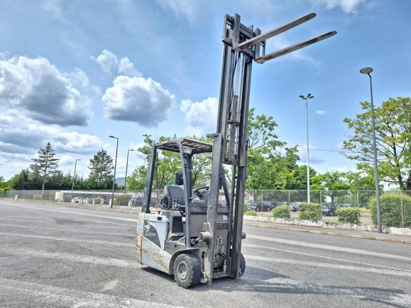 Nissan S1N1L130 - Electric forklift: picture 3 Nissan S1N1L130 - Electric forklift: picture 3