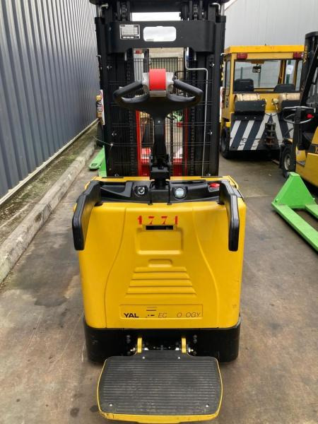 Yale MS12X - Stacker: picture 5 Yale MS12X - Stacker: picture 5