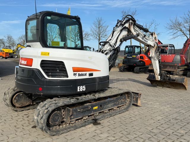 Bobcat E 85, BJ 21/22, 580 BH, hydr. VA, MS08, GLV Bobcat E 85, BJ 21/22, 820 BH, hydr. VA, MS08, GLV - Mini excavator: picture 4 Bobcat E 85, BJ 21/22, 580 BH, hydr. VA, MS08, GLV Bobcat E 85, BJ 21/22, 820 BH, hydr. VA, MS08, GLV - Mini excavator: picture 4