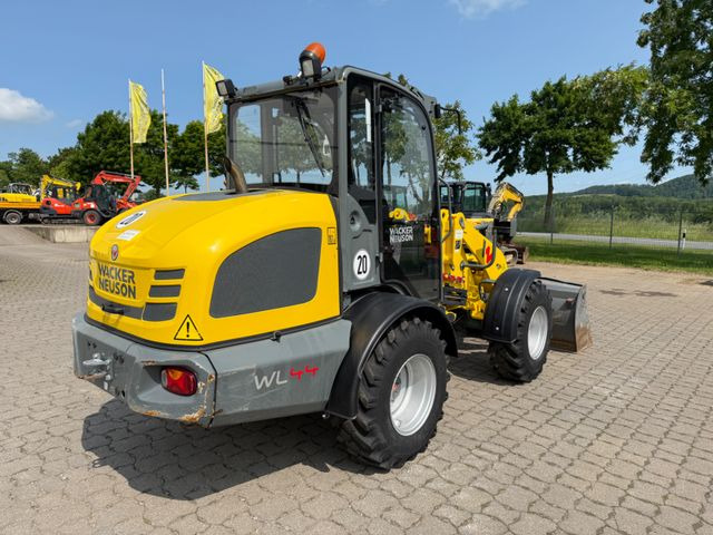 Wacker WL 44, BJ 22, 775 BH, Schaufel, Gabel, TOP - Wheel loader: picture 4 Wacker WL 44, BJ 22, 775 BH, Schaufel, Gabel, TOP - Wheel loader: picture 4