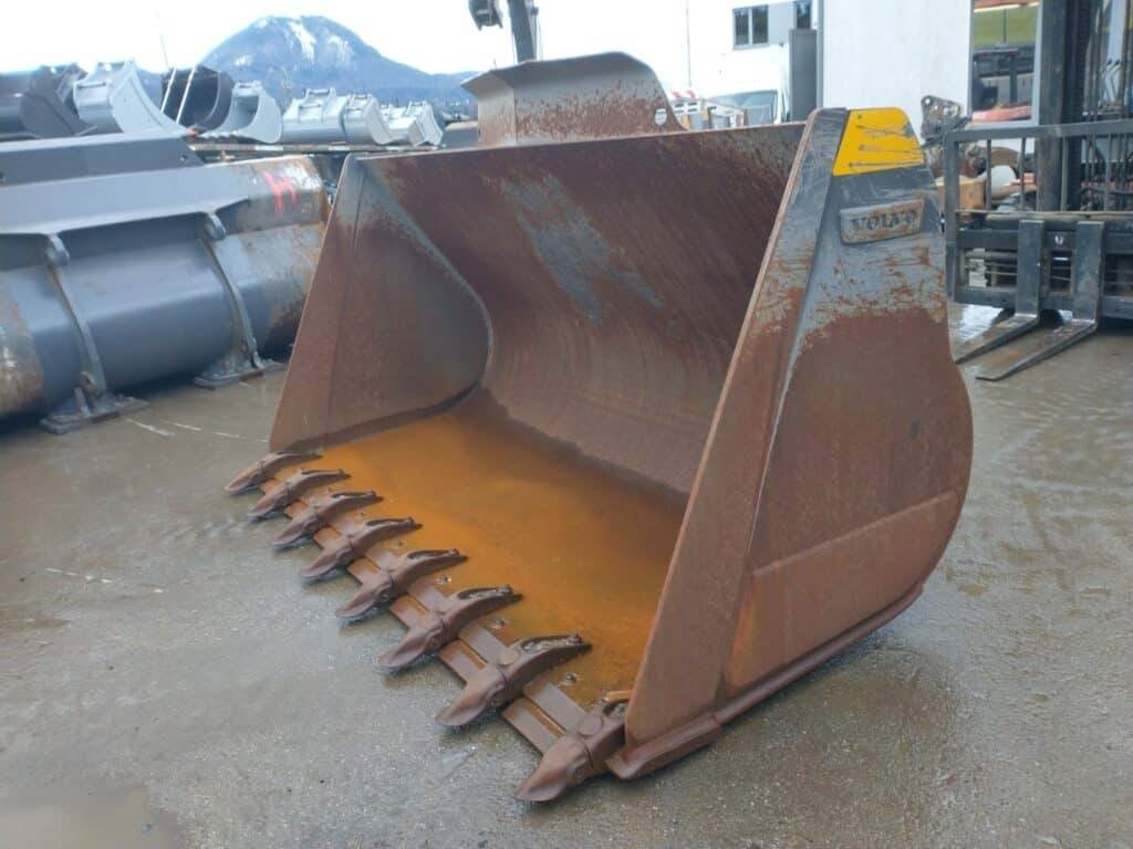 Volvo GP Schaufel 3,8/4,2m³ - Loader bucket for Construction machinery: picture 4 Volvo GP Schaufel 3,8/4,2m³ - Loader bucket for Construction machinery: picture 4