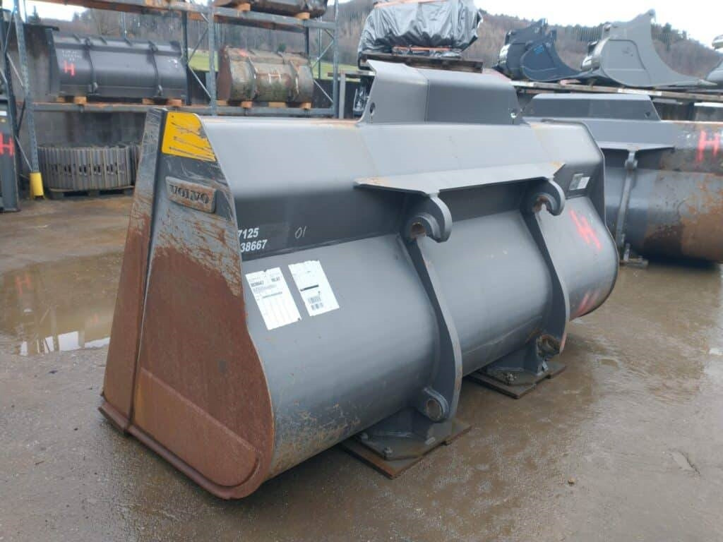 Volvo GP Schaufel 3,8/4,2m³ - Loader bucket for Construction machinery: picture 3 Volvo GP Schaufel 3,8/4,2m³ - Loader bucket for Construction machinery: picture 3