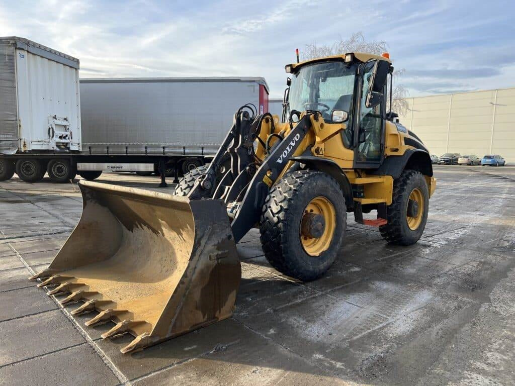 Volvo L45H - Wheel loader: picture 4 Volvo L45H - Wheel loader: picture 4