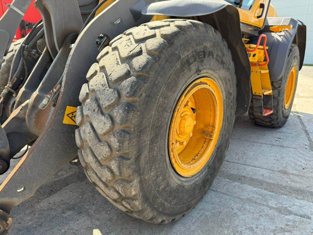Wheel loader Volvo L60H: picture 18