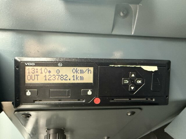 Liebherr LTM 1070-4.2 Autokran mit Spitze *TOP Zustand - All terrain crane: picture 3 Liebherr LTM 1070-4.2 Autokran mit Spitze *TOP Zustand - All terrain crane: picture 3