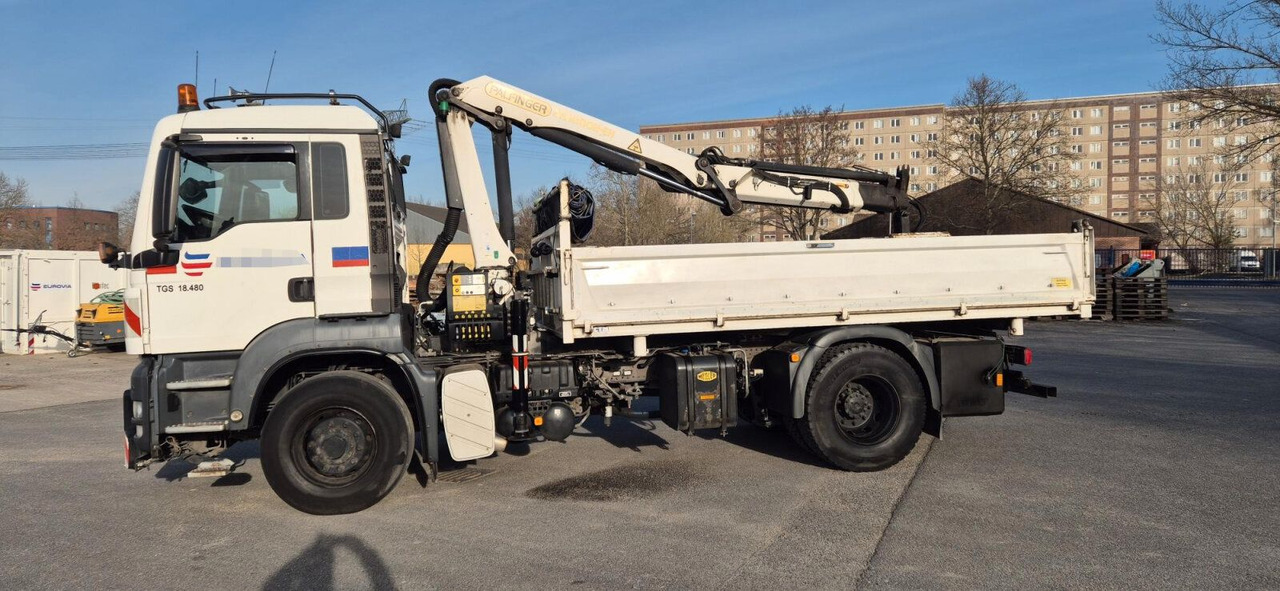 MAN TGS 18.480 4x4H Winter. Kipper Kran PALFINGER 12 - Tipper, Crane truck: picture 2 MAN TGS 18.480 4x4H Winter. Kipper Kran PALFINGER 12 - Tipper, Crane truck: picture 2