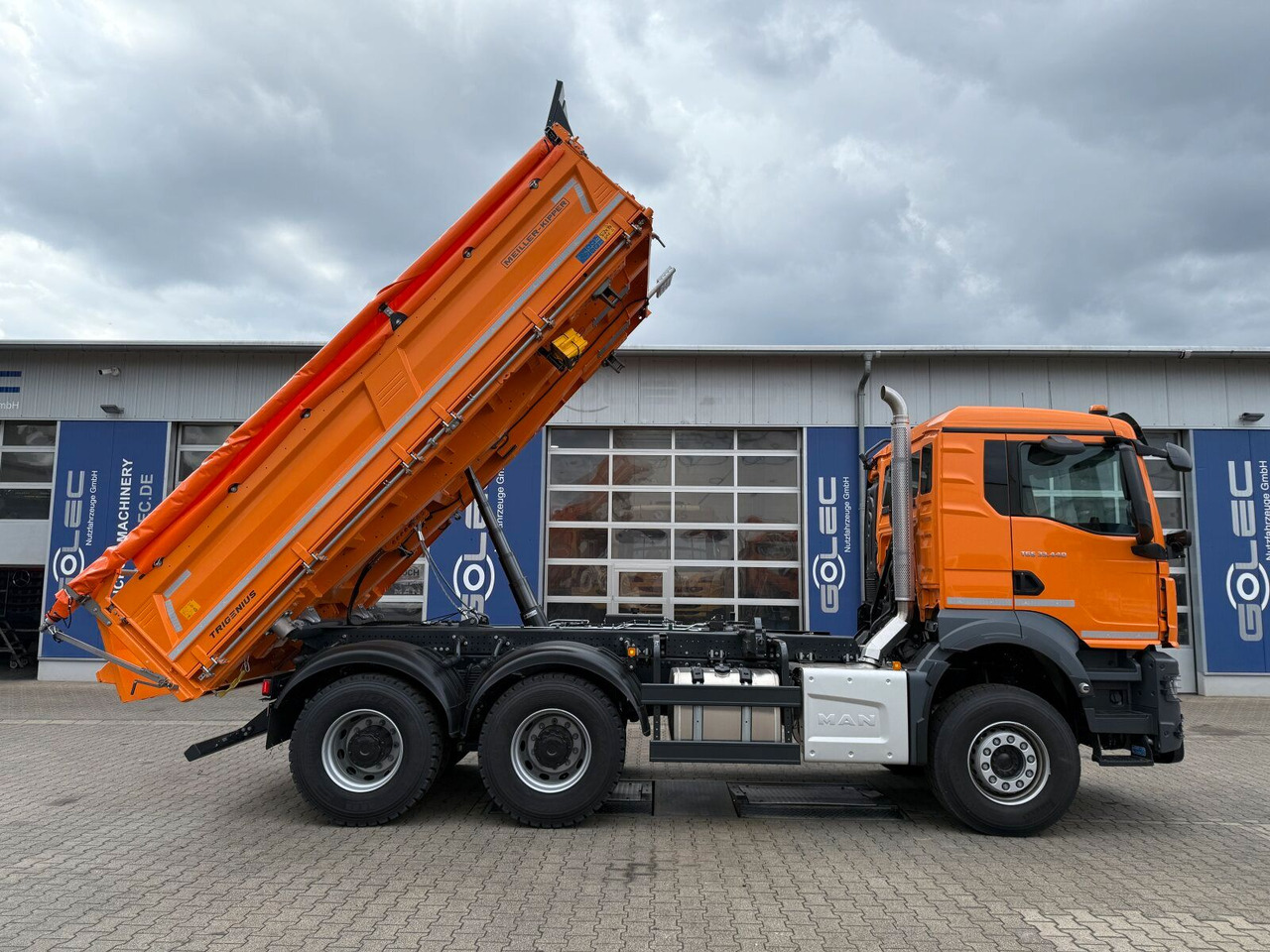 MAN TGS 33.440 6x4 Kipper MEILLER Bordmatik Frontpl. - Tipper: picture 4 MAN TGS 33.440 6x4 Kipper MEILLER Bordmatik Frontpl. - Tipper: picture 4