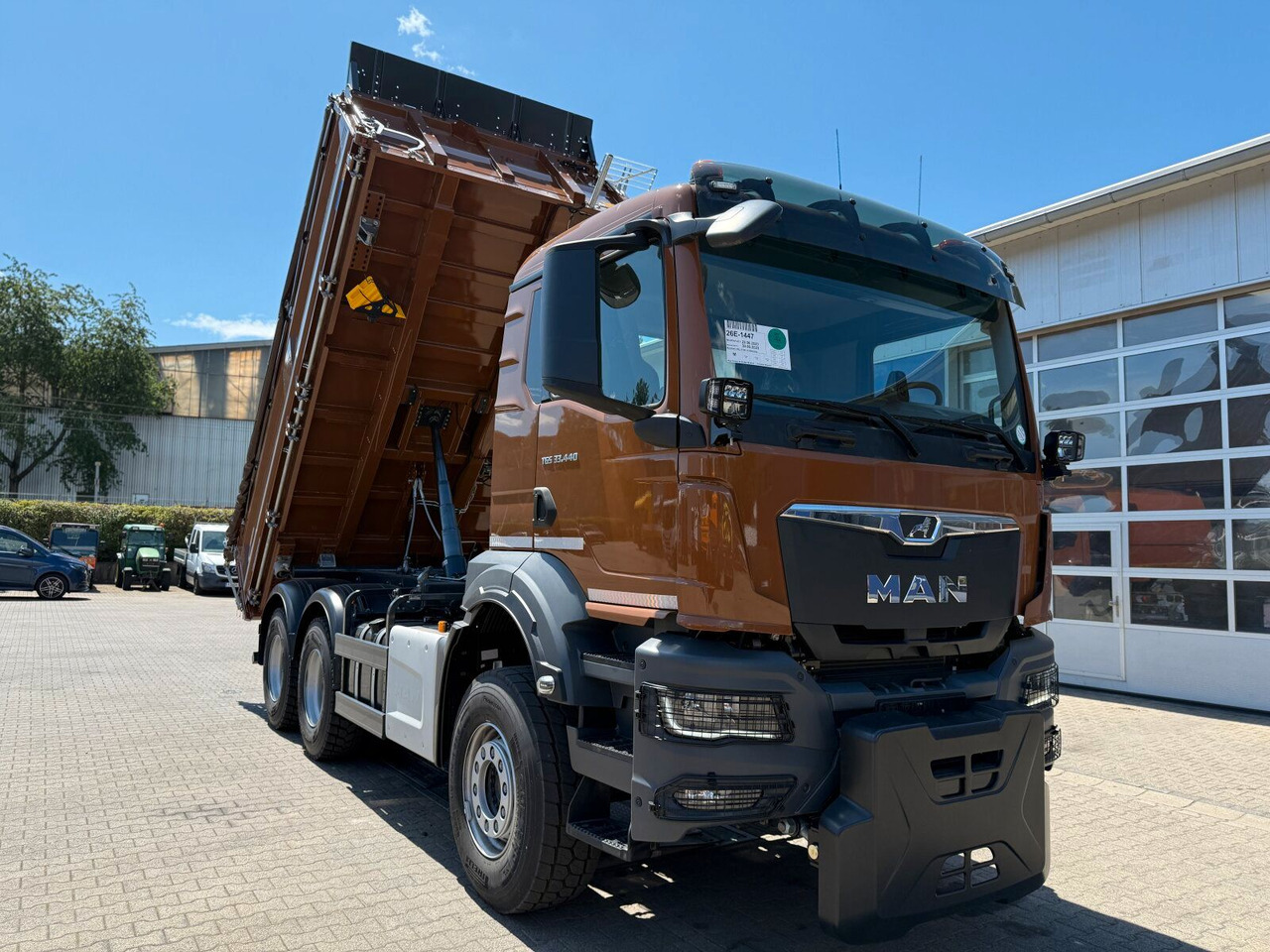 MAN TGS 33.440 6x4 Kipper MEILLER Bordmatik Frontpl. - Tipper: picture 2 MAN TGS 33.440 6x4 Kipper MEILLER Bordmatik Frontpl. - Tipper: picture 2