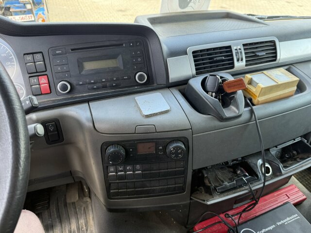 MAN TGS 35.360 8X4 BB Dachdecker Kran bis 52 m - Crane truck: picture 3 MAN TGS 35.360 8X4 BB Dachdecker Kran bis 52 m - Crane truck: picture 3