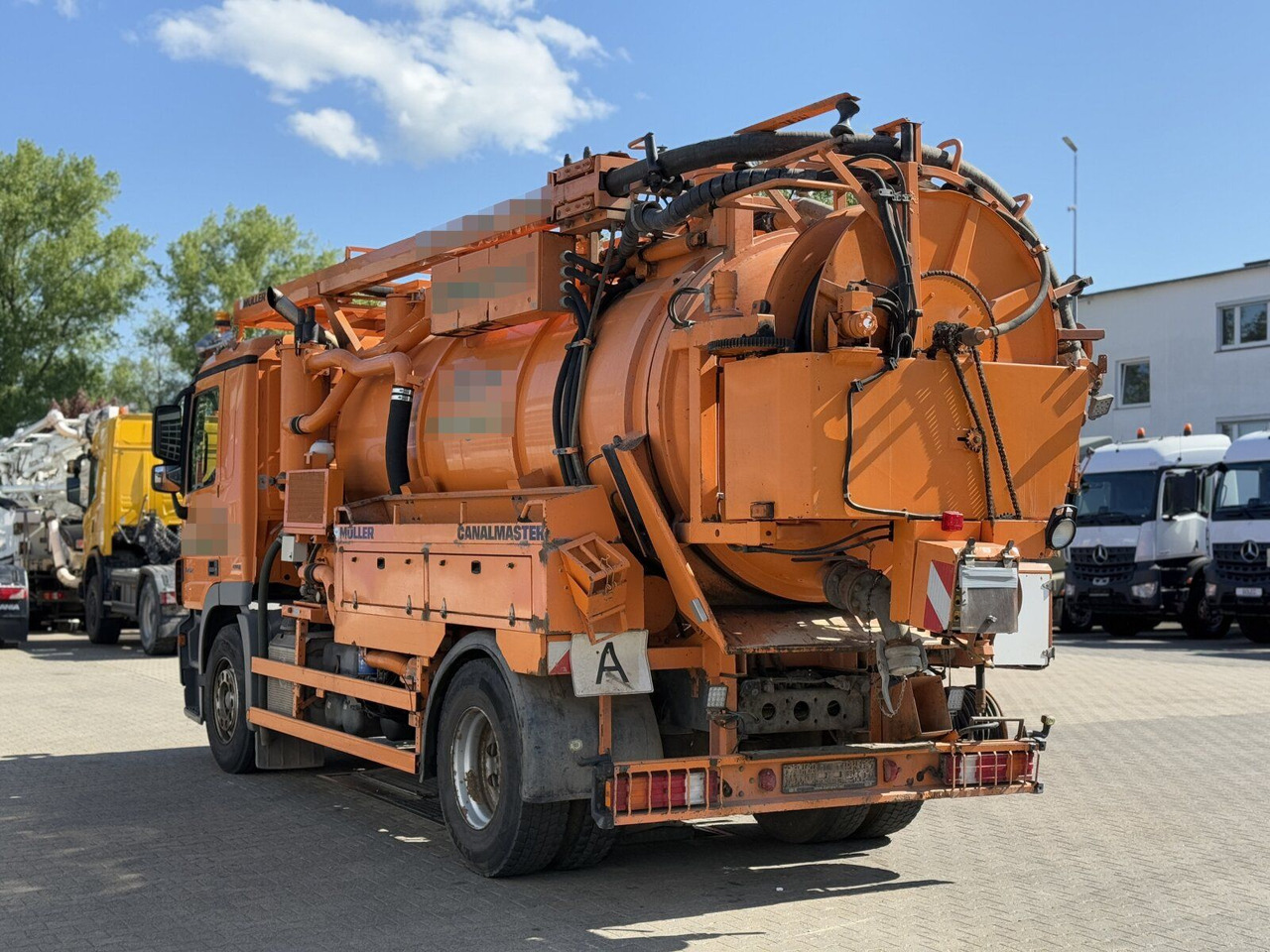 Mercedes-Benz ACTROS 1832 L Kanalreiniger MÜLLER 10.000 L - Vacuum truck: picture 4 Mercedes-Benz ACTROS 1832 L Kanalreiniger MÜLLER 10.000 L - Vacuum truck: picture 4
