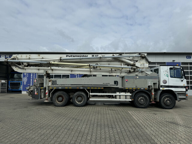 Leasing of Mercedes-Benz ACTROS 3240 8x4 Betonpumpe PUTZMEISTER BSF 42 M Mercedes-Benz ACTROS 3240 8x4 Betonpumpe PUTZMEISTER BSF 42 M: picture 10 Leasing of Mercedes-Benz ACTROS 3240 8x4 Betonpumpe PUTZMEISTER BSF 42 M Mercedes-Benz ACTROS 3240 8x4 Betonpumpe PUTZMEISTER BSF 42 M: picture 10