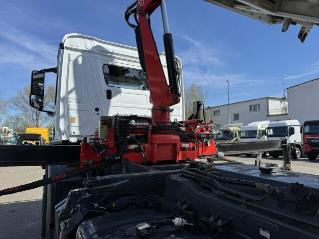 Mercedes-Benz AROCS 1832 4x2 Euro 6 Kipper Kran FASSI F120FB - Tipper, Crane truck: picture 2 Mercedes-Benz AROCS 1832 4x2 Euro 6 Kipper Kran FASSI F120FB - Tipper, Crane truck: picture 2