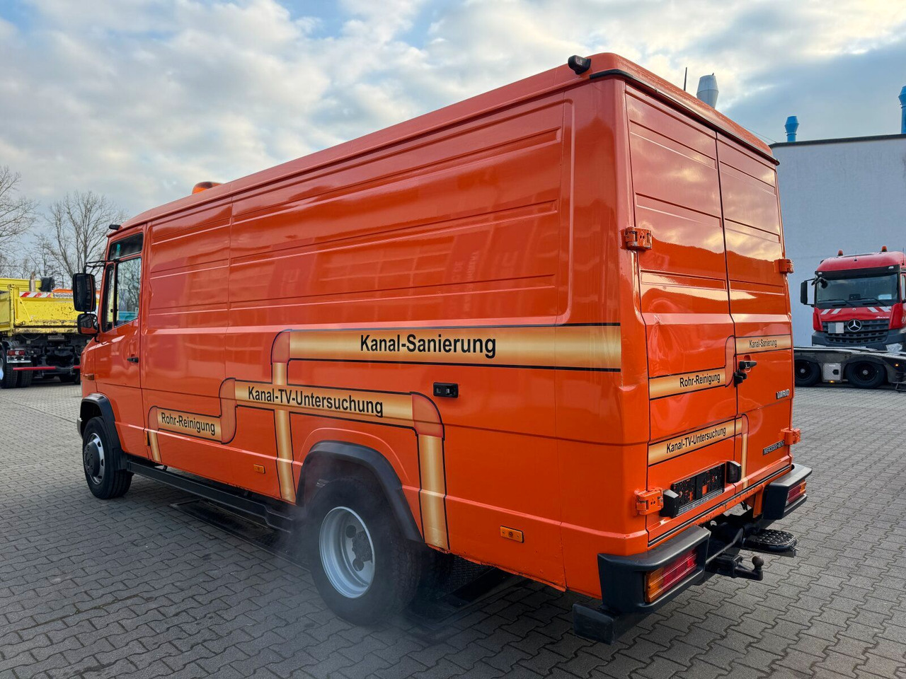 Vacuum truck Mercedes-Benz Vario 818D Kanalreiniger Rockstroh Drain Jet 100: picture 8