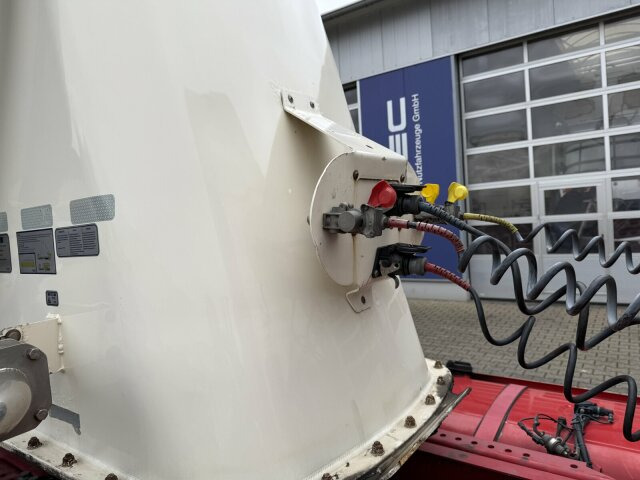 O.ME.P.S Silo Auflieger 55 m³ 3 Achse - Silo semi-trailer: picture 4 O.ME.P.S Silo Auflieger 55 m³ 3 Achse - Silo semi-trailer: picture 4