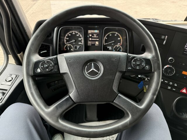 Mercedes-Benz Actros 1845 SZM 4x2 Retarder Kipphydraulik - Tractor unit: picture 2 Mercedes-Benz Actros 1845 SZM 4x2 Retarder Kipphydraulik - Tractor unit: picture 2