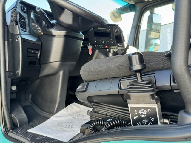 Mercedes-Benz Antos 2136 4x2 SZM Retarder Kipphyd. - Tractor unit: picture 2 Mercedes-Benz Antos 2136 4x2 SZM Retarder Kipphyd. - Tractor unit: picture 2