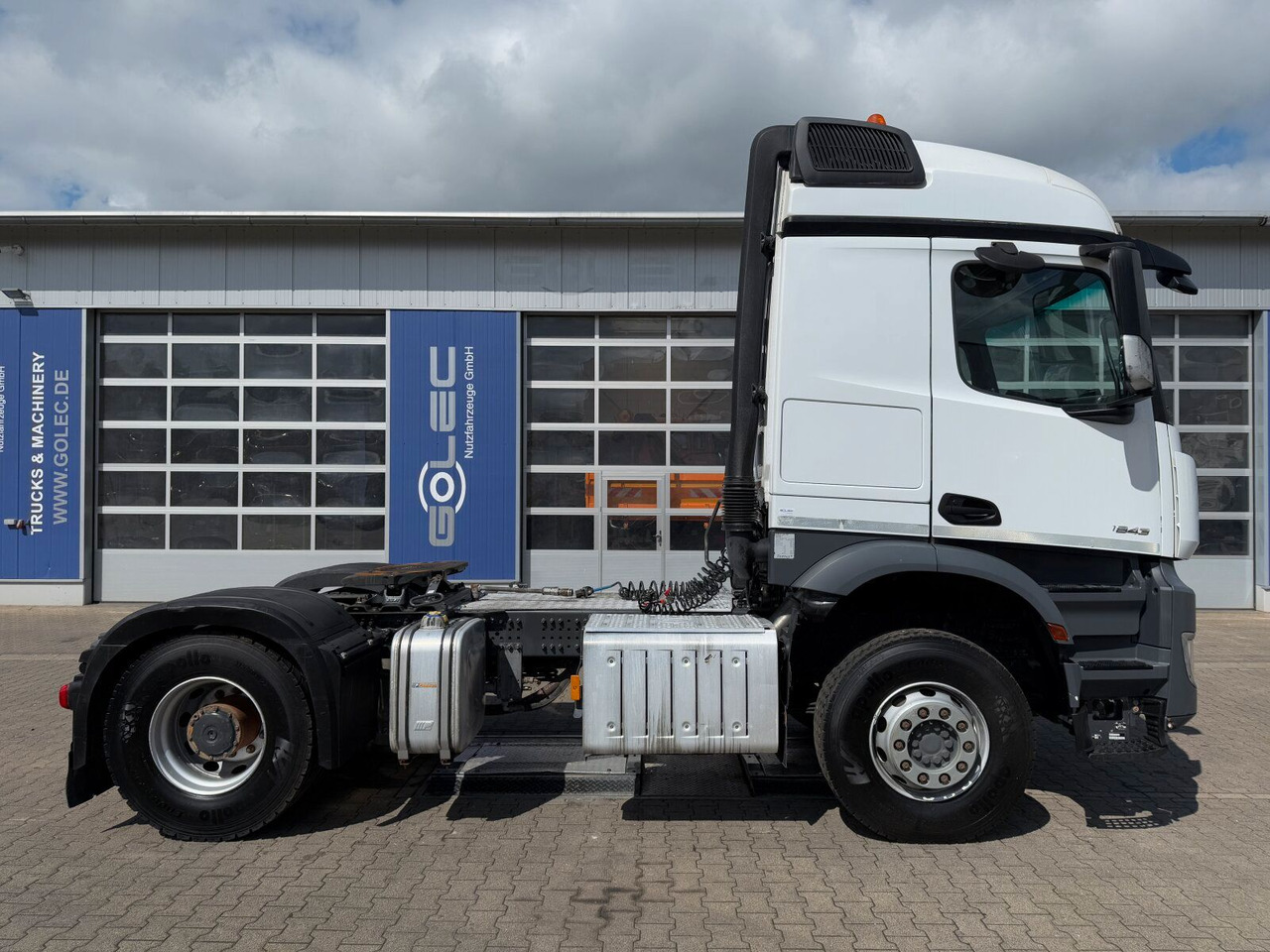 Mercedes-Benz Arocs 1843 4x2 SZM Euro 6 Kipphydraulik - Tractor unit: picture 2 Mercedes-Benz Arocs 1843 4x2 SZM Euro 6 Kipphydraulik - Tractor unit: picture 2