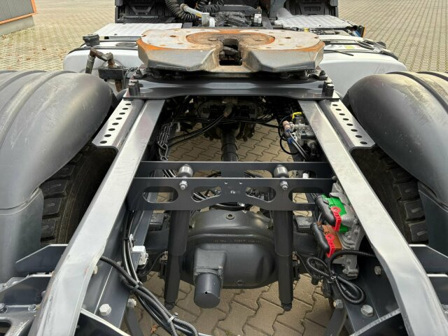 Scania G450 4x4 Euro 6 SZM Kipphydraulik Blatt/ Blatt - Tractor unit: picture 3 Scania G450 4x4 Euro 6 SZM Kipphydraulik Blatt/ Blatt - Tractor unit: picture 3