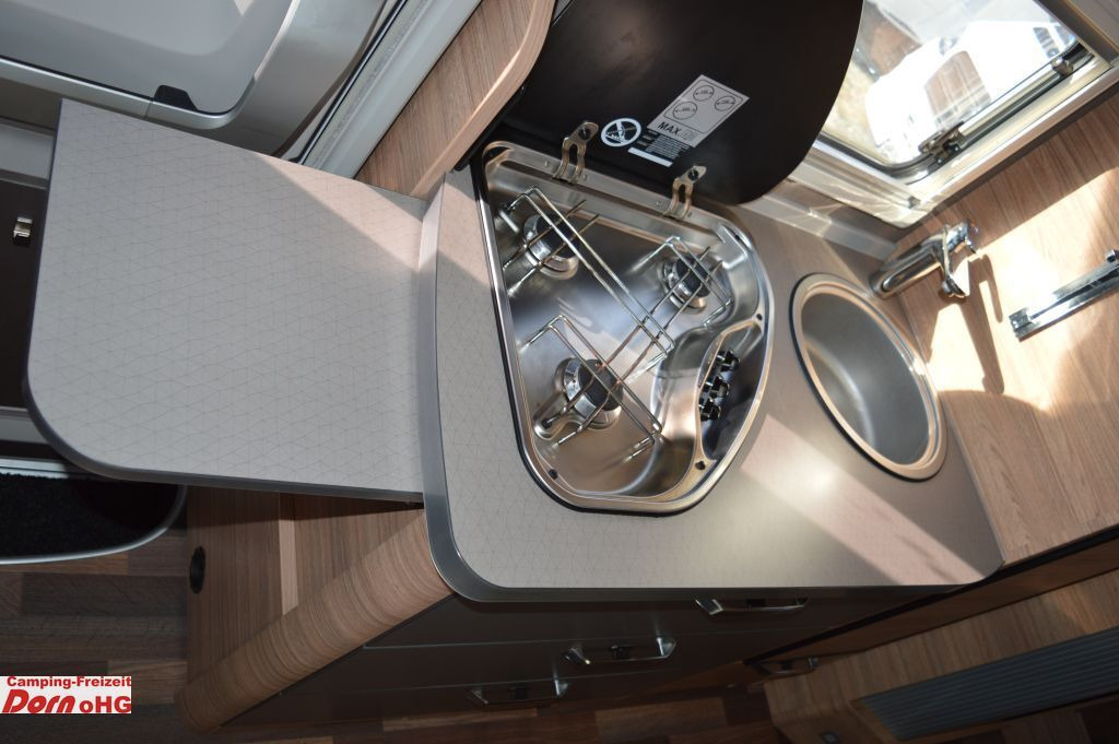 Semi-integrated motorhome Weinsberg CaraCompact Suite 640 MEG EDITION [PEPPER] Licht: picture 8