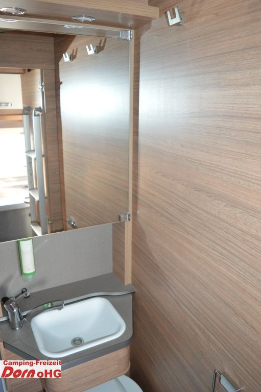 Semi-integrated motorhome Weinsberg CaraCompact Suite 640 MEG EDITION [PEPPER] Licht: picture 17