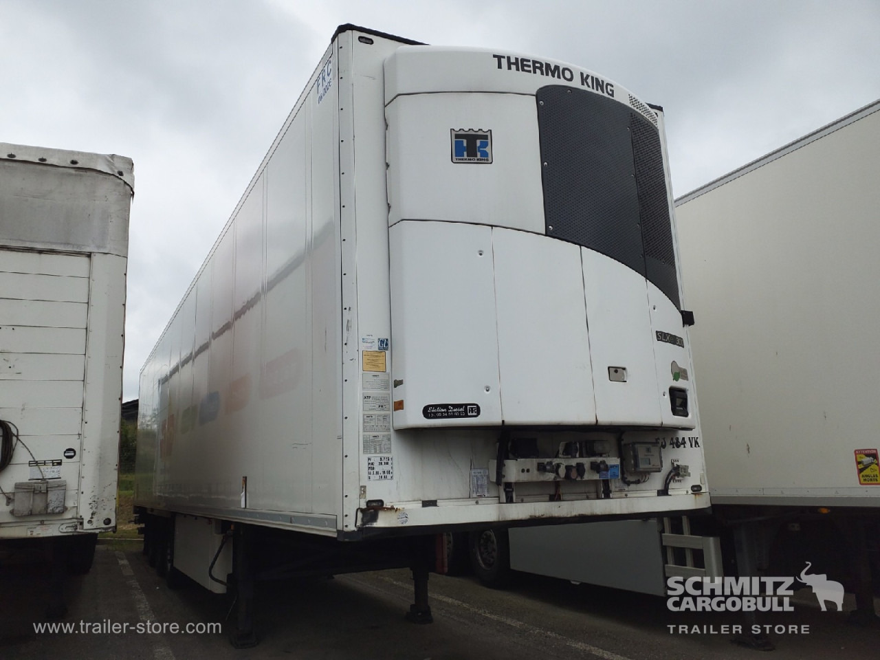 SCHMITZ Reefer Standard Taillift - Isothermal semi-trailer: picture 1 SCHMITZ Reefer Standard Taillift - Isothermal semi-trailer: picture 1