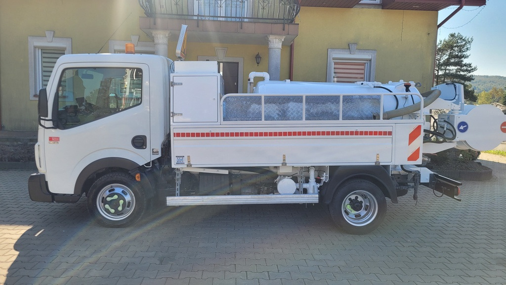 Renault Maxity 140dxi Kanalreiniger COMBI CLEANER VAACUM Hydrocureur - Vacuum truck: picture 4 Renault Maxity 140dxi Kanalreiniger COMBI CLEANER VAACUM Hydrocureur - Vacuum truck: picture 4