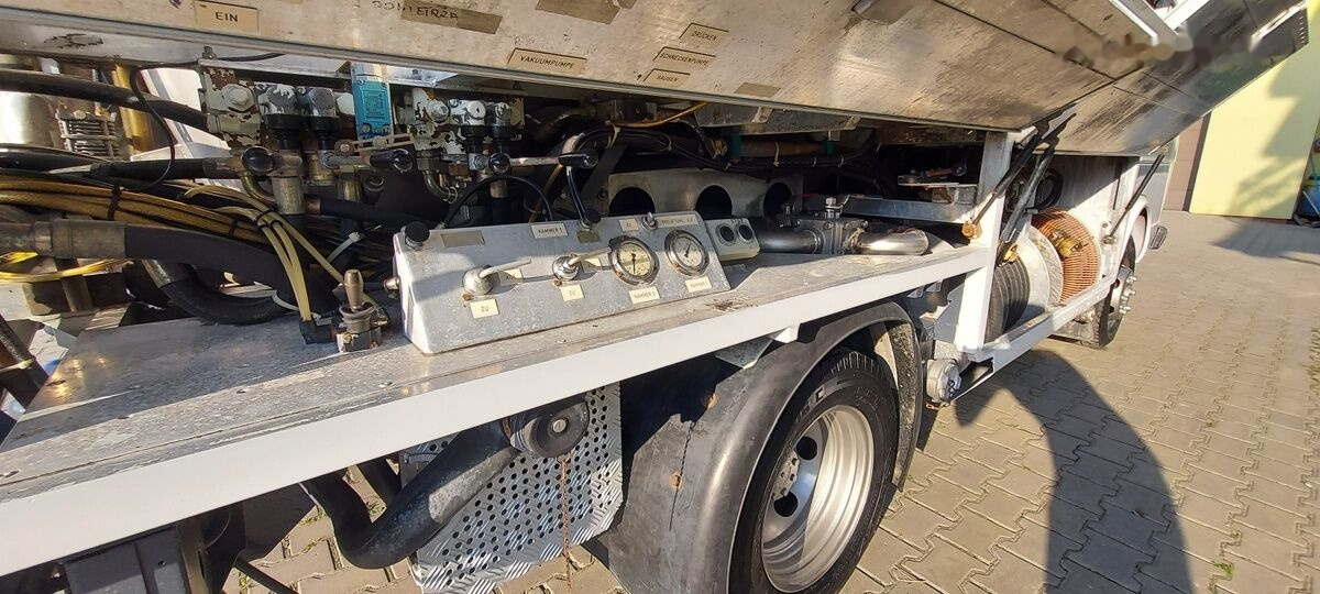 Vacuum truck Volkswagen LT55 COMBI HYDRO OIL ADR INOX: picture 44