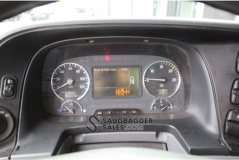 Vacuum truck Mercedes-Benz Actros 4141 RSP 2014 Saugbagger 8x8: picture 18