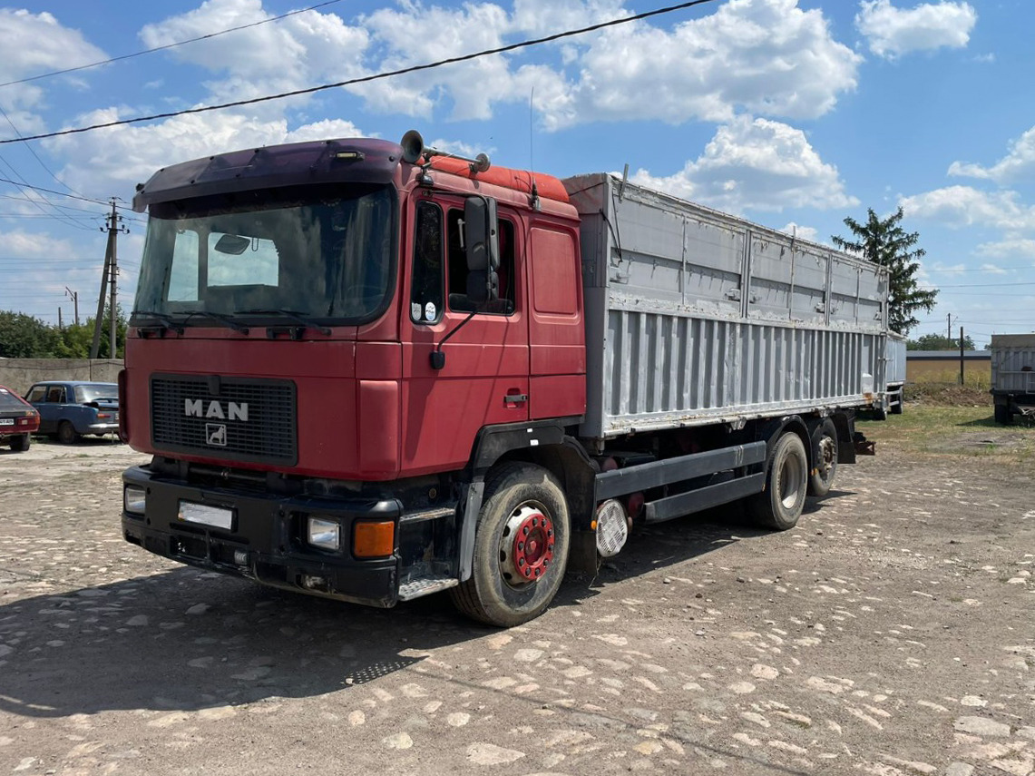 MAN 25.422 - Dropside/ Flatbed truck: picture 2 MAN 25.422 - Dropside/ Flatbed truck: picture 2