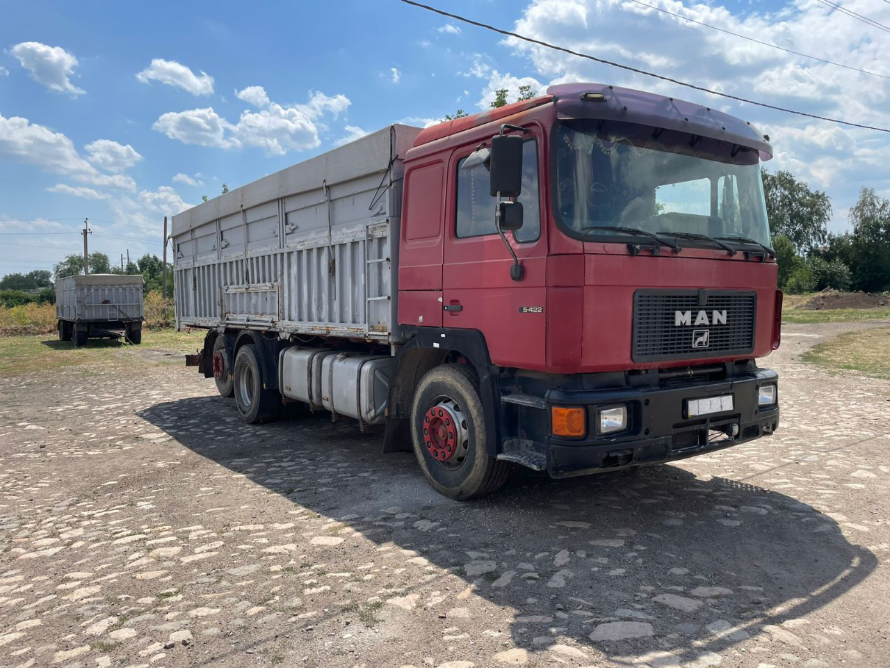 MAN 25.422 - Dropside/ Flatbed truck: picture 1 MAN 25.422 - Dropside/ Flatbed truck: picture 1