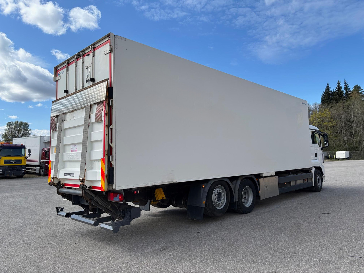 MAN TGS 26.360 - Box truck: picture 2 MAN TGS 26.360 - Box truck: picture 2