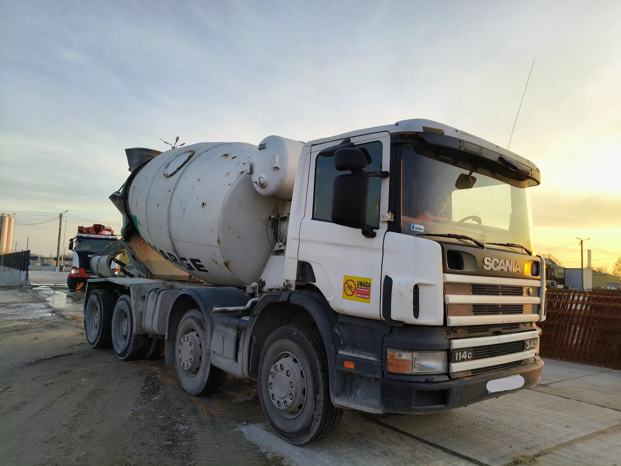 SCANIA 114C.340 - Concrete mixer: picture 1 SCANIA 114C.340 - Concrete mixer: picture 1
