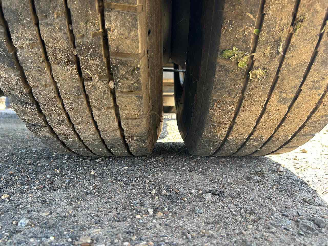 Tractor unit RENAULT Magnum 440: picture 13 Tractor unit RENAULT Magnum 440: picture 13