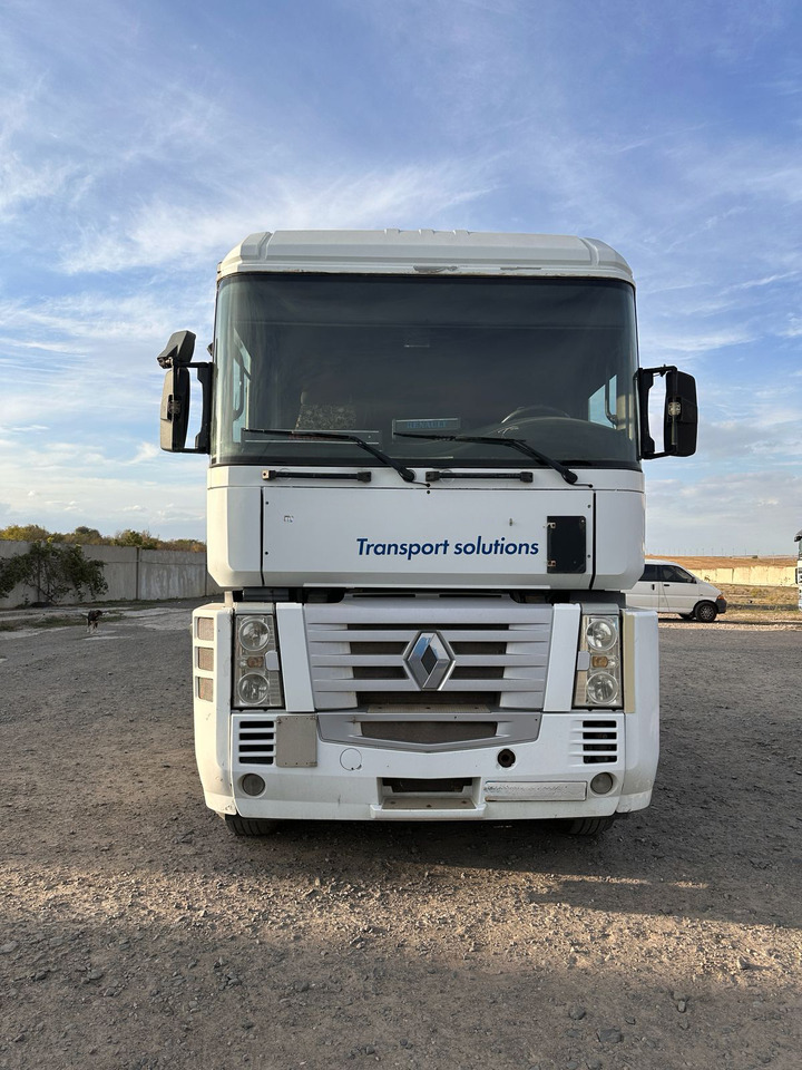 RENAULT Magnum 440 | ID1641S - Tractor unit: picture 2 RENAULT Magnum 440 | ID1641S - Tractor unit: picture 2